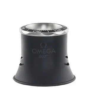 Lupa Omega James Bond 