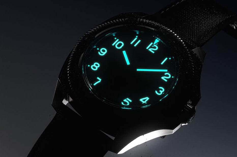 Longines letecké hodinky s luminiscencí
