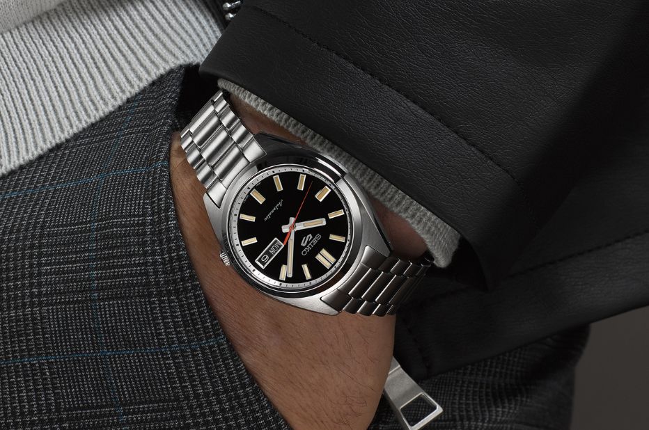 Sportovní hodinky Seiko SNXS v retro stylu