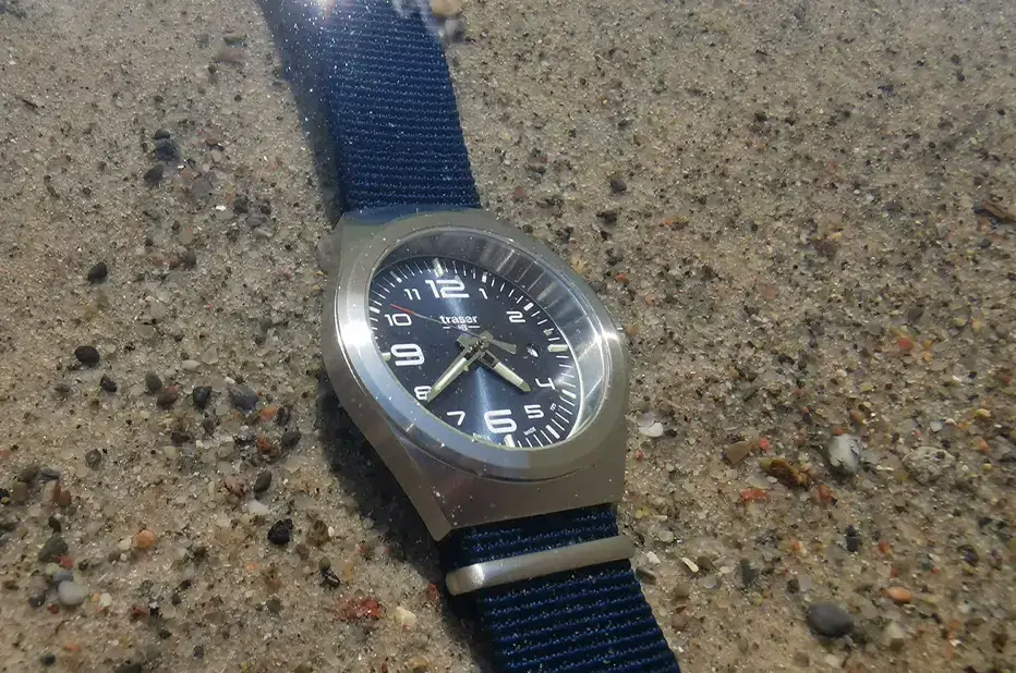 Elegantní hodinky Traser P59 Essential Blue M s modrým ciferníkem a ocelovým pouzdrem