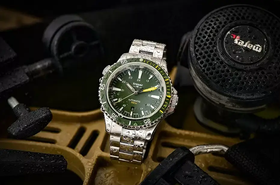 Mechanické potápěčské hodinky Traser P67 Diver Automatic Green T25 se zeleným ciferníkem a vodotěsností 500 m
