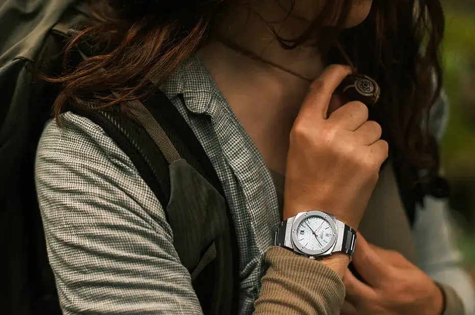 Dámské hodinky Alpina Alpiner Extreme Quartz na zápěstí