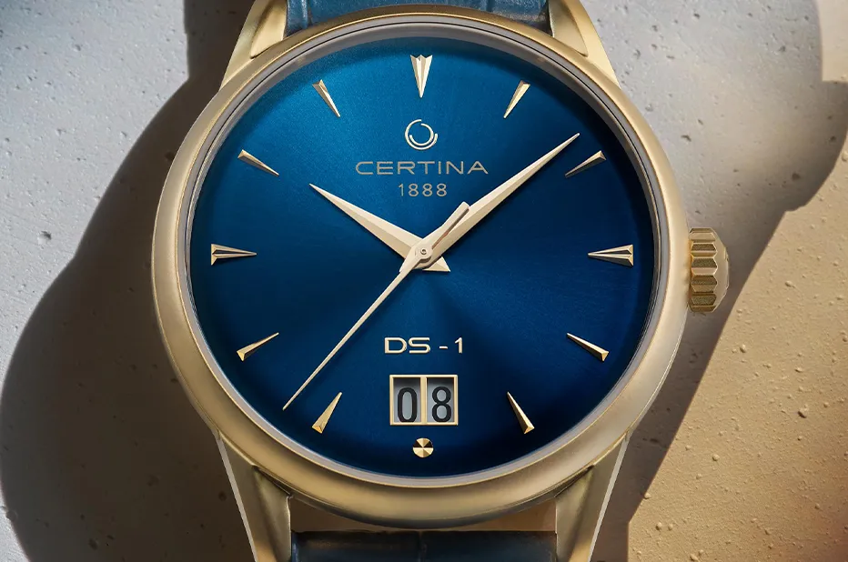 Hodinky Certina DS-1 Big Date Powermatic 80 – modrý ciferník a zlaté pouzdro s matnou úpravou