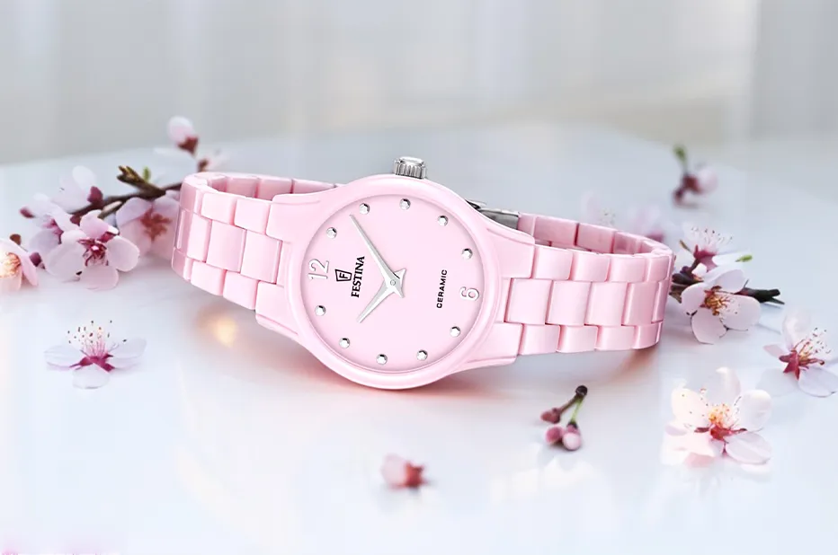 Růžové keramické dámské hodinky Festina na náramku