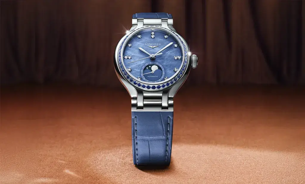 Longines PrimaLuna Moonphase s lunetou osázenou modrými safíry