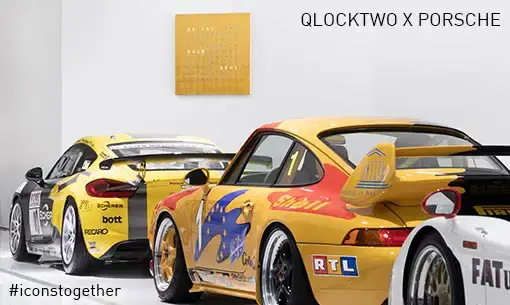 Auta Porsche a hodiny Qlocktwo