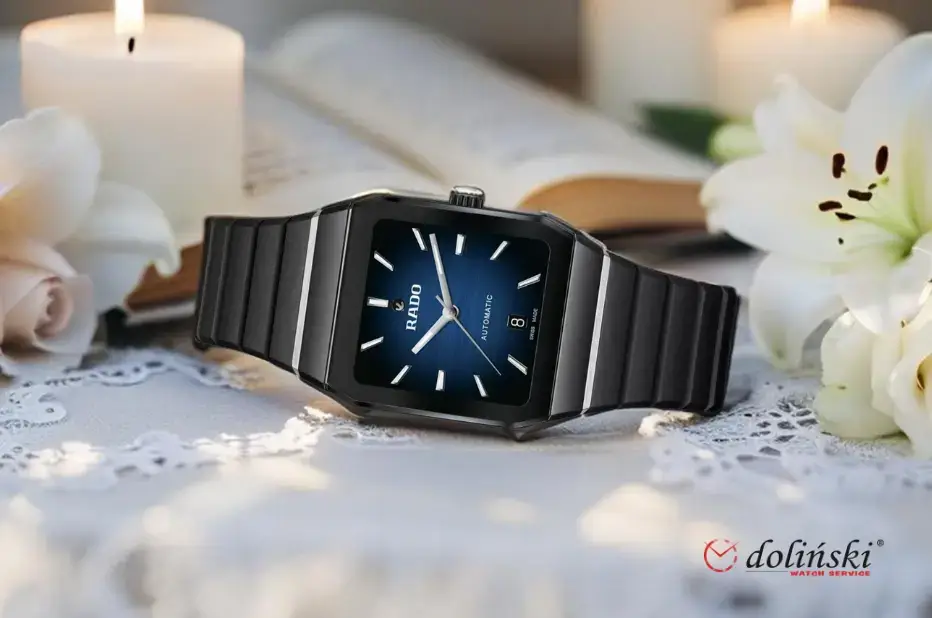 Černé hodinky Rado Anatom Automatic s modrým ciferníkem – luxusní hodinky ke svatému přijímání