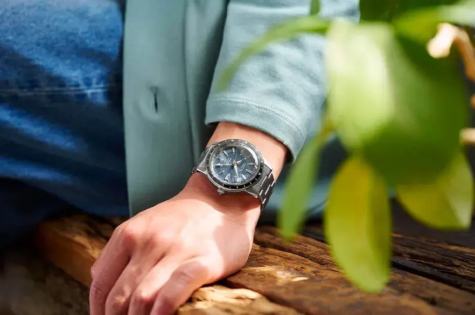 Seiko Presage Style 60’s GMT s funkcí druhého časového pásma