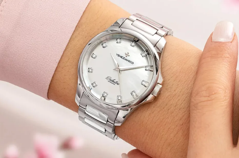 Dámské hodinky Venezianico Redentore s laboratorními diamanty k Mezinárodnímu dni žen