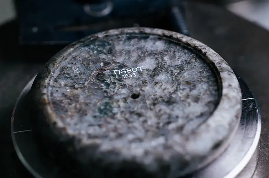 Švýcarské hodinky Tissot RockWatch z žuly