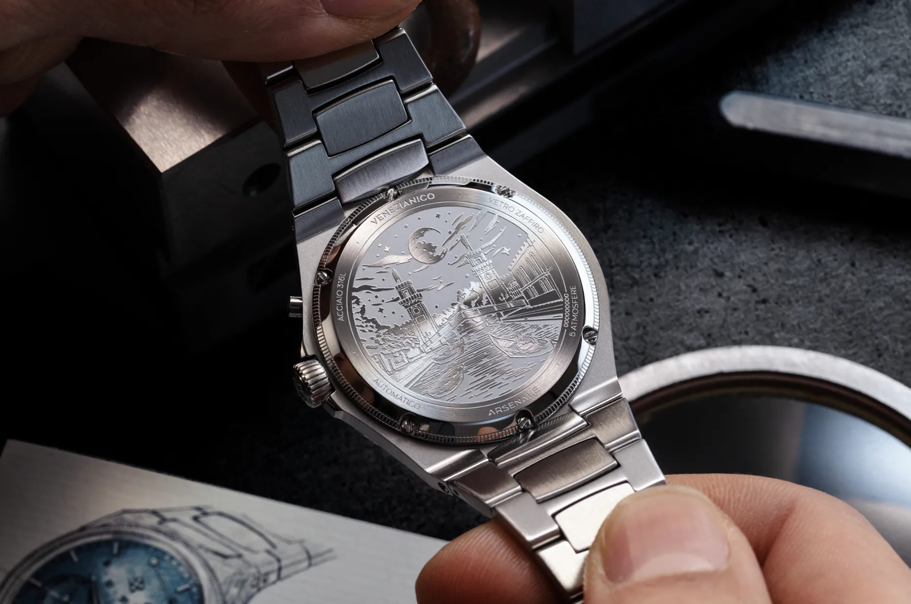 Dýnko Venezianico Arsenale Calendario s gravírováním inspirovaným Arsenálem v Benátkách