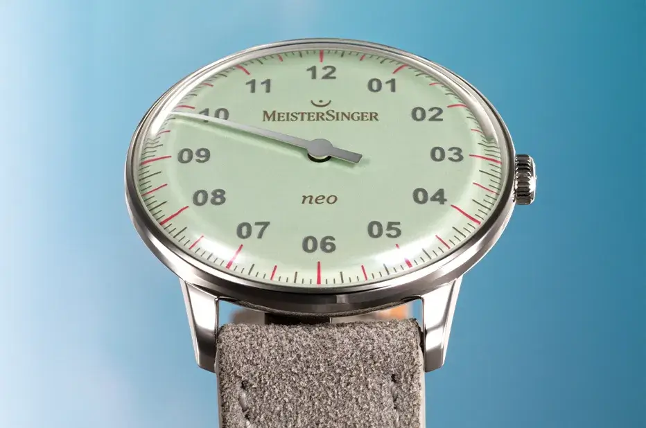 Dámské hodinky se šedým velurovým řemínkem a zeleným ciferníkem MeisterSinger Neo Special