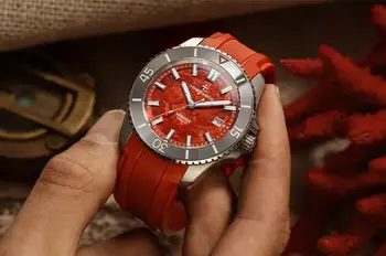 Hodinky Venezianico Nereide Corallo s ciferníkem z červeného korálu