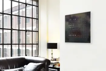 Nástěnné a stojací hodiny Qlocktwo