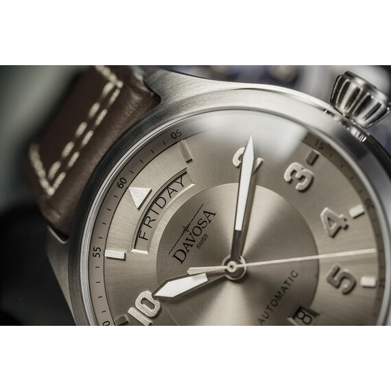 Pánské hodinky Davosa 161.585.15 Newton Pilot Day-Date, Verze: hnědá , 4 image
