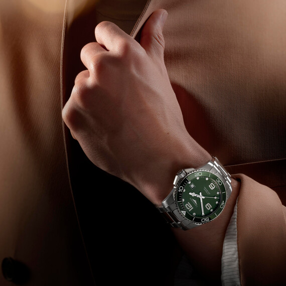 Pánské hodinky Longines HydroConquest Automatic L3.782.4.06.6, Verze: zelená2 , 10 image