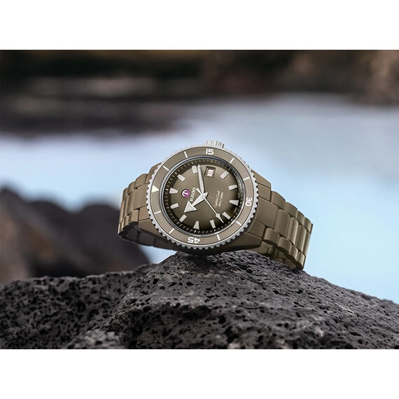 Pánské hodinky Rado Captain Cook High-Tech Ceramic Diver R32130312, Verze: zelená , 5 image