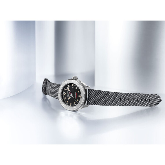 Pánské hodinky Alpina Seastrong Diver 300 Automatic Calanda Limited Edition AL-525BBG4VR6, Verze: černá , 3 image