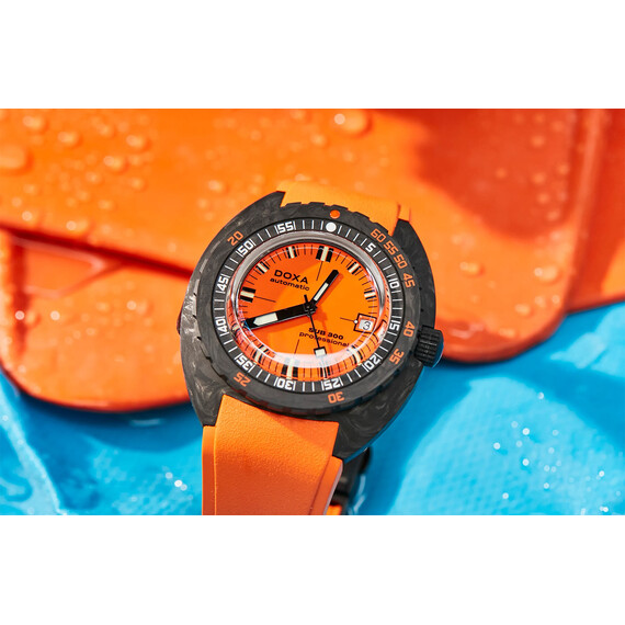 Pánské hodinky Doxa SUB 300 Carbon Professional 822.70.351.21, Verze: oranžová2 , 4 image