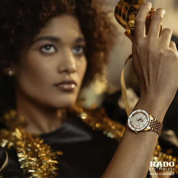 Dámské hodinky Rado Captain Cook x Marina Hoermanseder Heartbeat R32117708, Verze: žluté zlato , 13 image