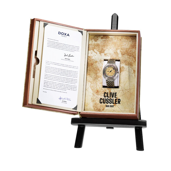 Pánské hodinky Doxa SUB 300T Clive Cussler Special Edition 840.80.031.15 , 16 image