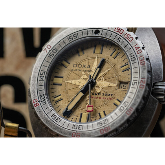 Pánské hodinky Doxa SUB 300T Clive Cussler Special Edition 840.80.031.15 , 18 image