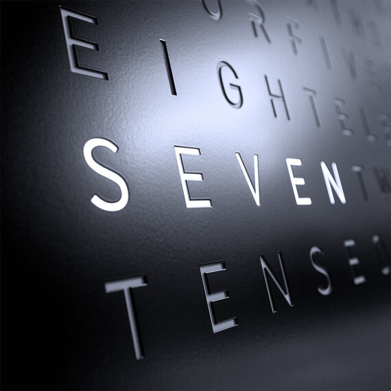 Hodiny Qlocktwo Earth 45 Black Pepper, Jazyk: CZ Czech , 2 image