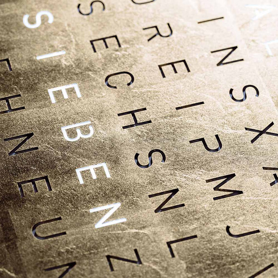 Hodiny Qlocktwo Earth 45 Creators Edition Gold, Jazyk: EN English , 4 image