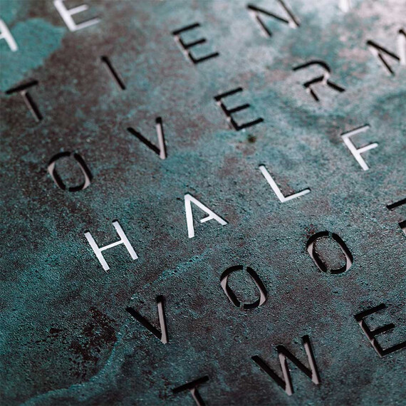 Hodiny Qlocktwo Earth 90 Creators Edition Vintage Copper, Jazyk: EN English , 4 image