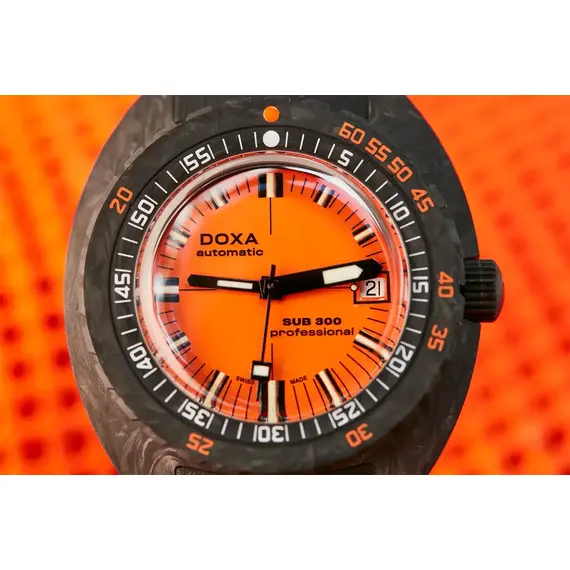 Pánské hodinky Doxa SUB 300 Carbon Professional 822.70.351.20, Verze: oranžová , 5 image
