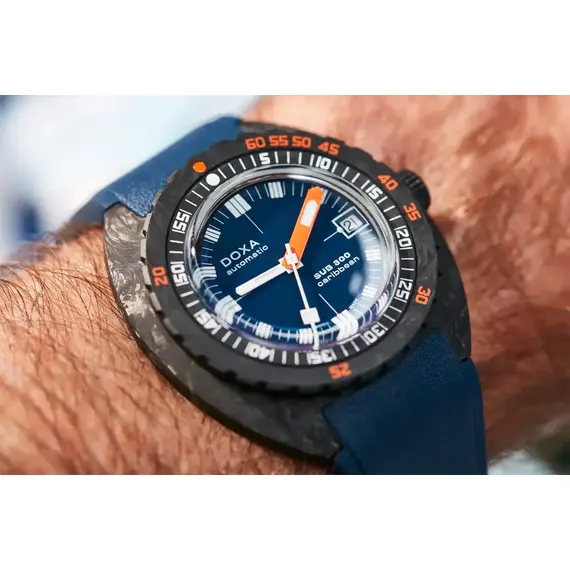 Pánské hodinky Doxa SUB 300 Carbon Caribbean 822.70.201.32, Verze: modrá2 , 5 image